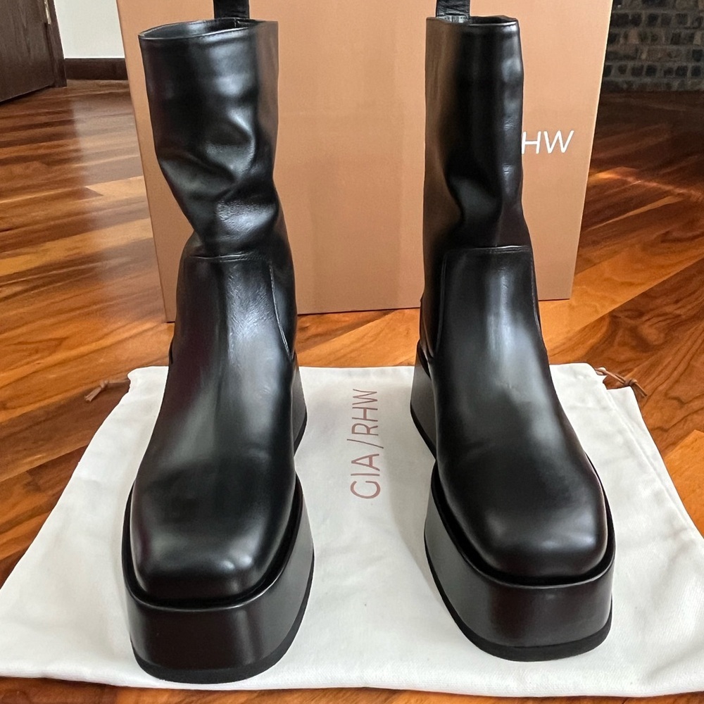 GIA BORGHINI
Rosie 23 platform-sole boots, size 38.5, NEW - Picture 7 of 17